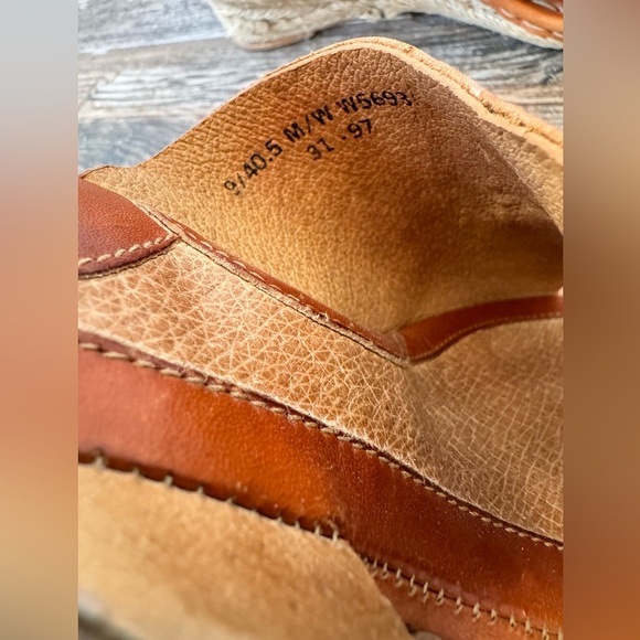 Born Drilles Wedge Sandals Brown 9M - Picture 4 of 9